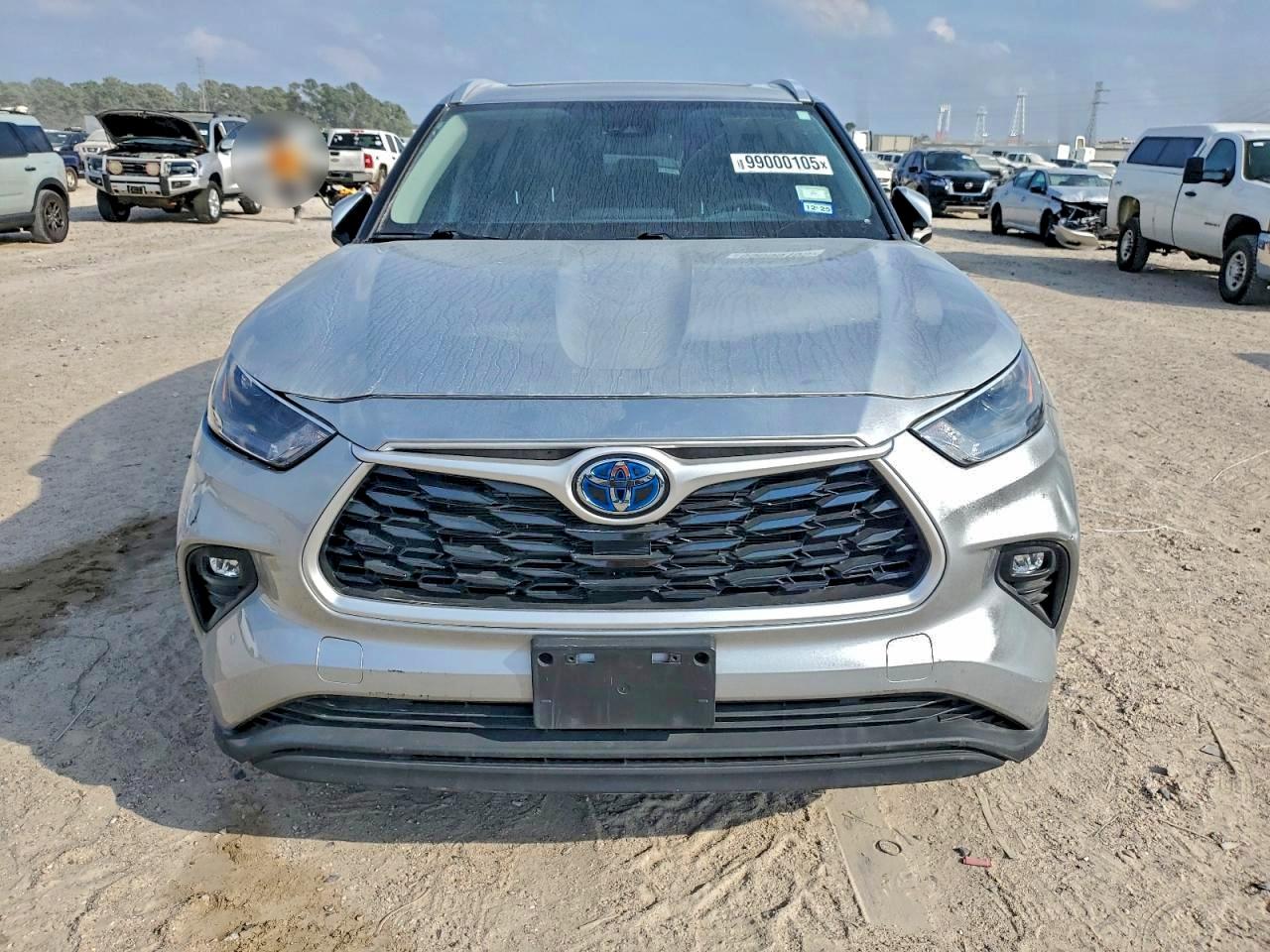 2022 TOYOTA HIGHLANDER HYBRID XLE photo 9
