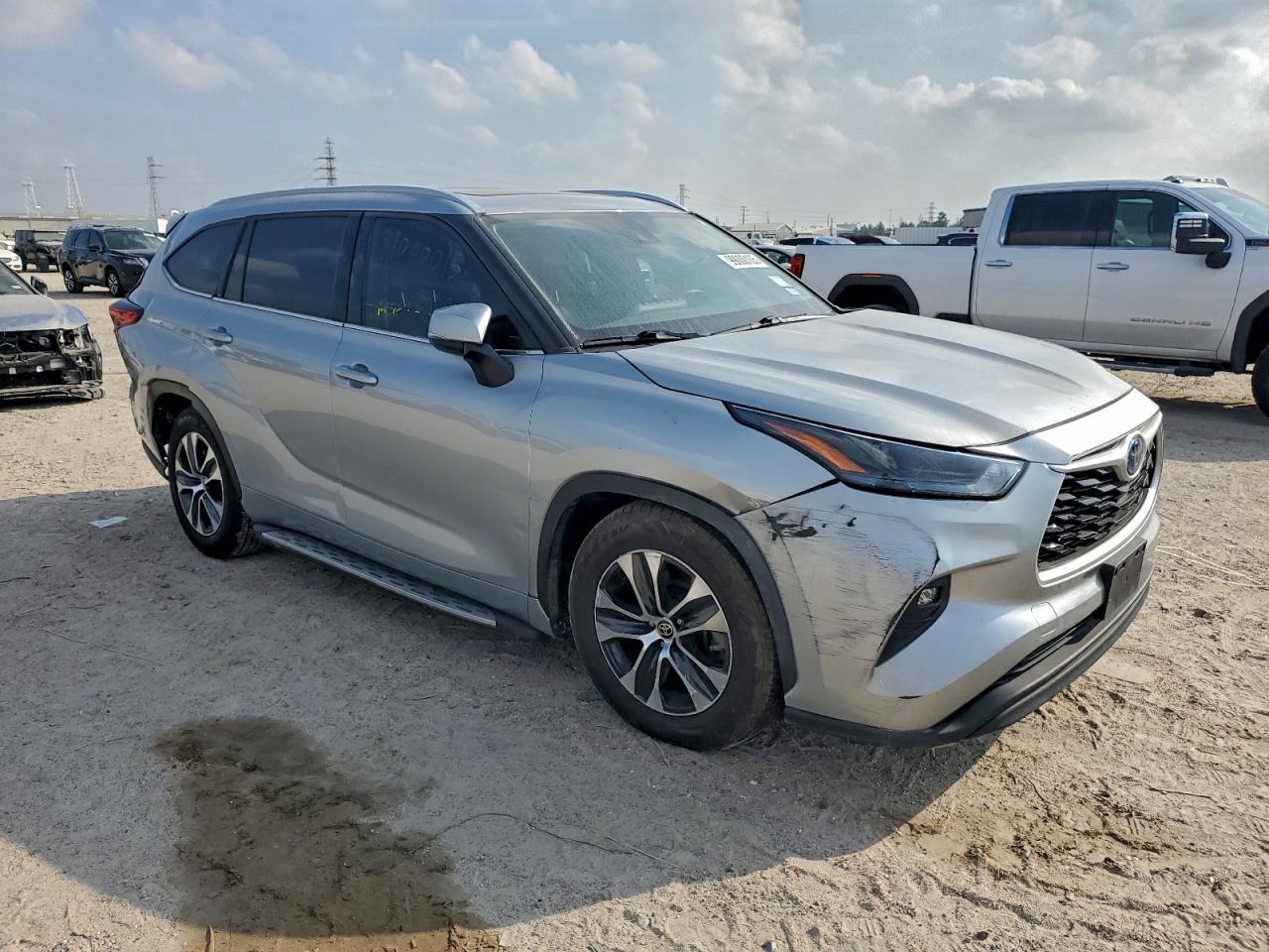 2022 TOYOTA HIGHLANDER HYBRID XLE photo 7