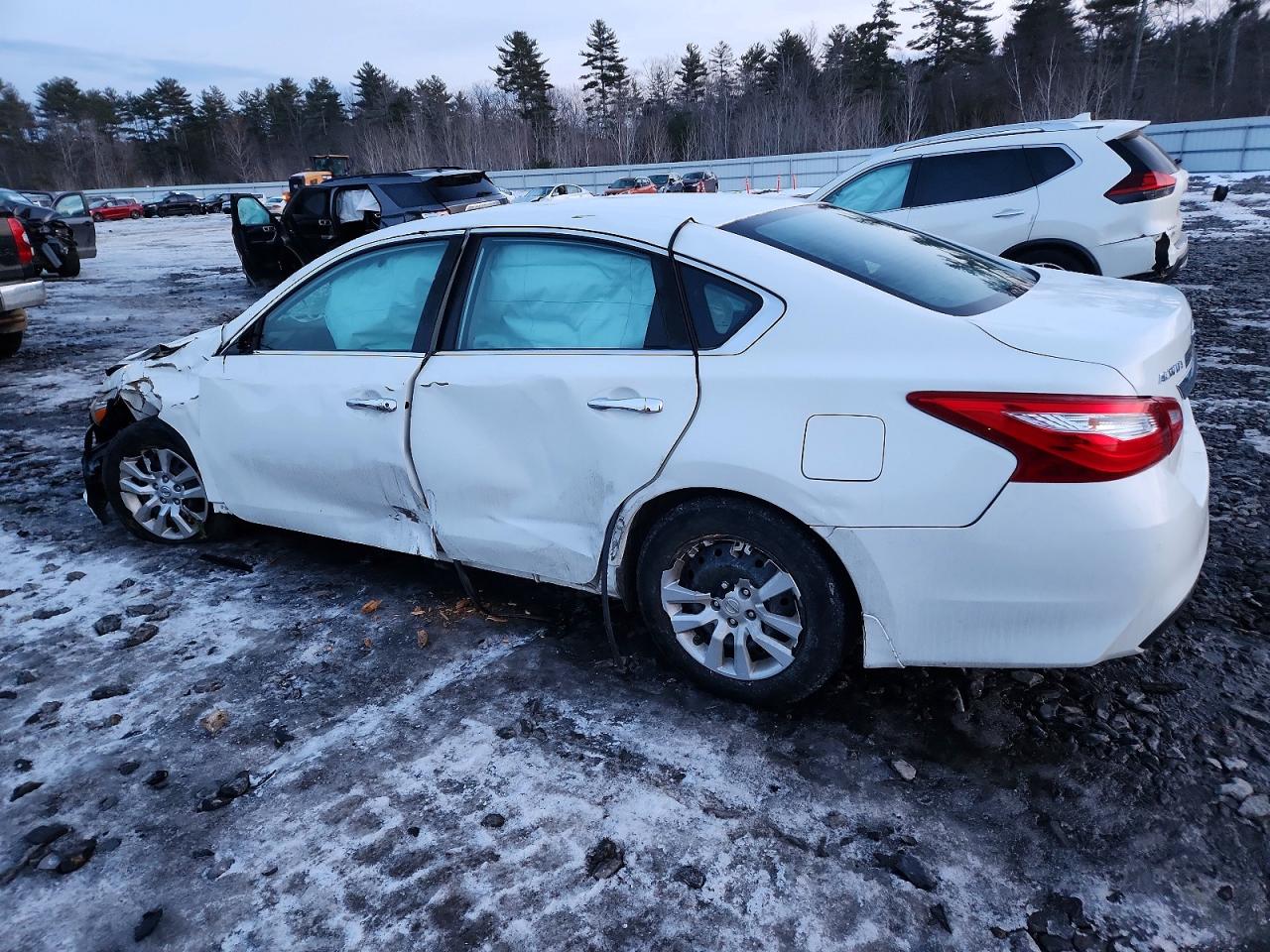 2016 NISSAN ALTIMA 2.5 photo 2