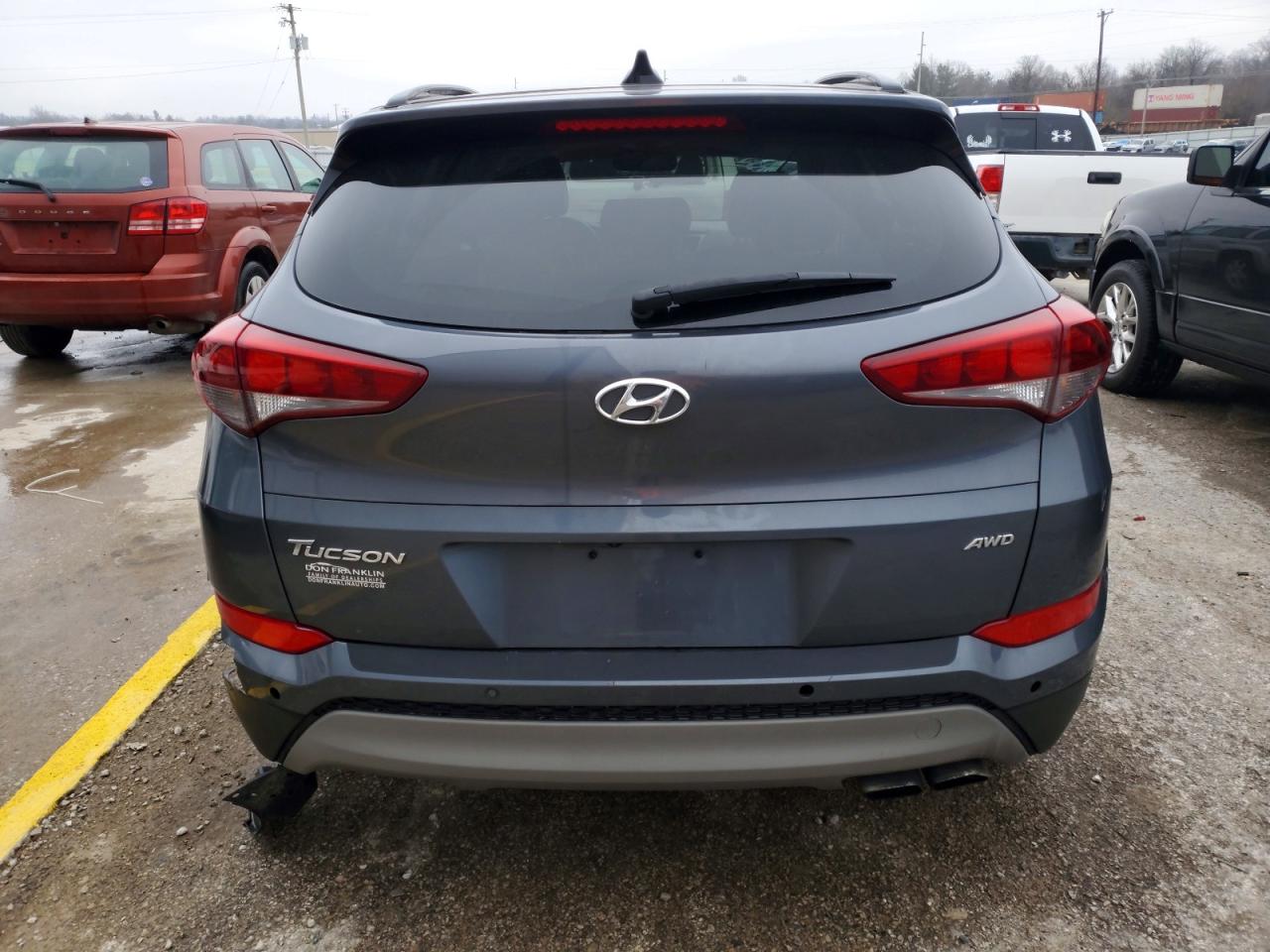 2018 HYUNDAI TUCSON VALUE photo 6