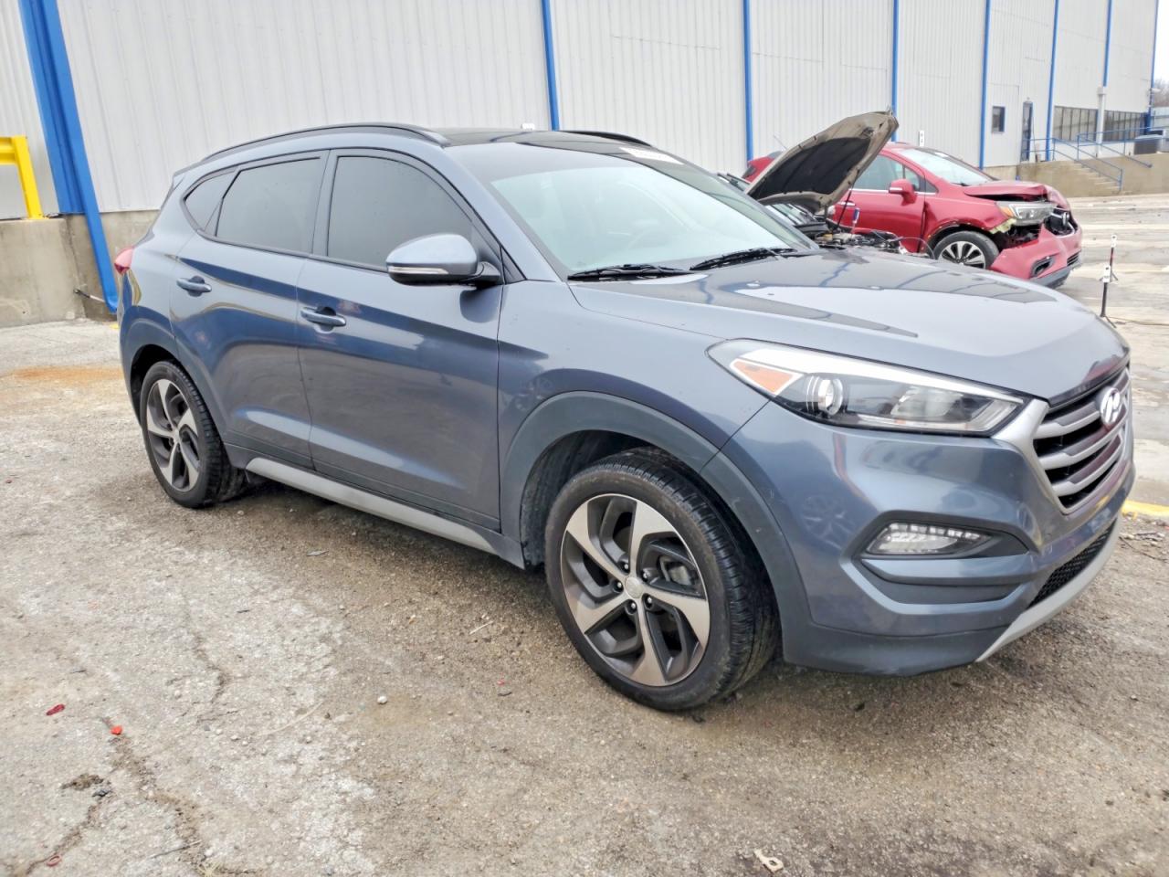 2018 HYUNDAI TUCSON VALUE photo 4