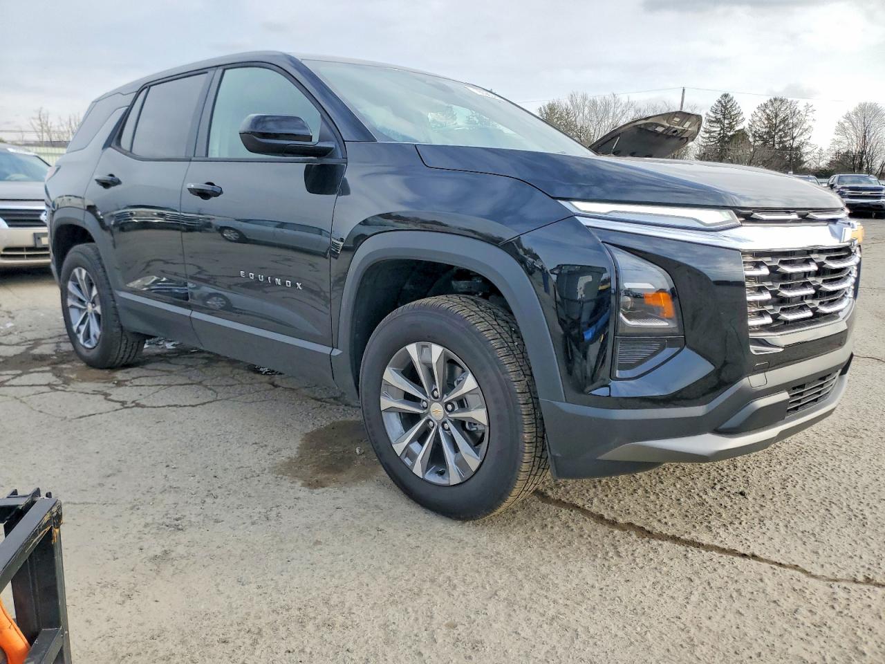 2026 CHEVROLET EQUINOX LT photo 4