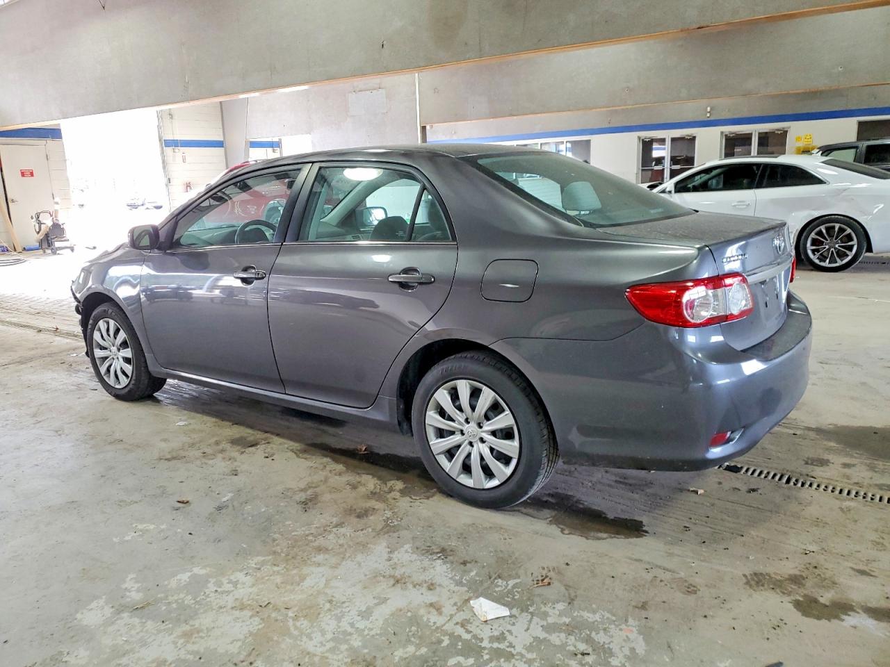 2013 TOYOTA COROLLA BASE photo 2