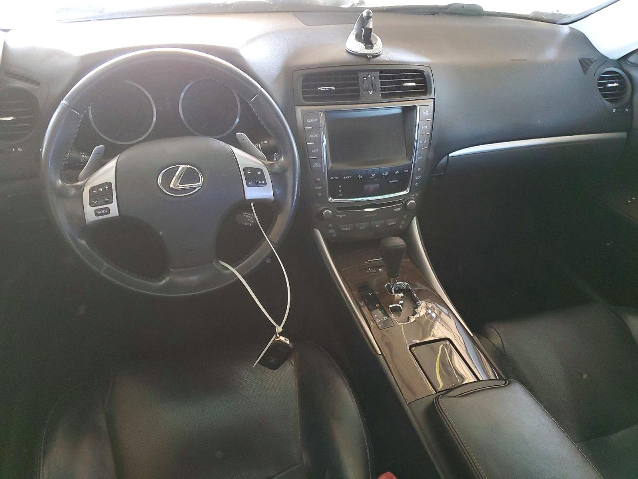 2012 LEXUS IS 250 photo 8