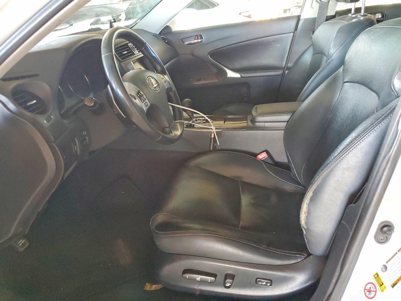 2012 LEXUS IS 250 photo 7
