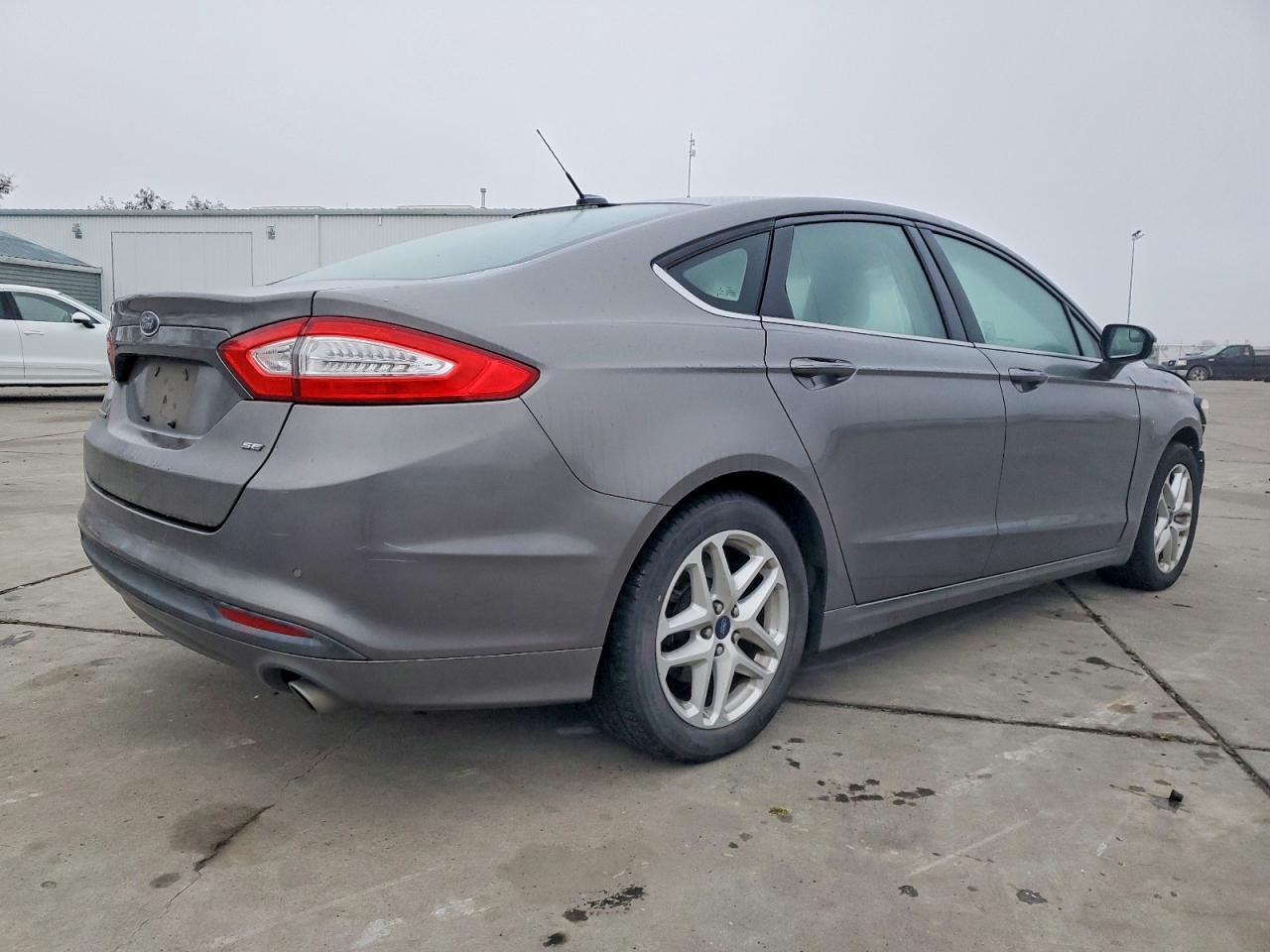 2014 FORD FUSION SE photo 3