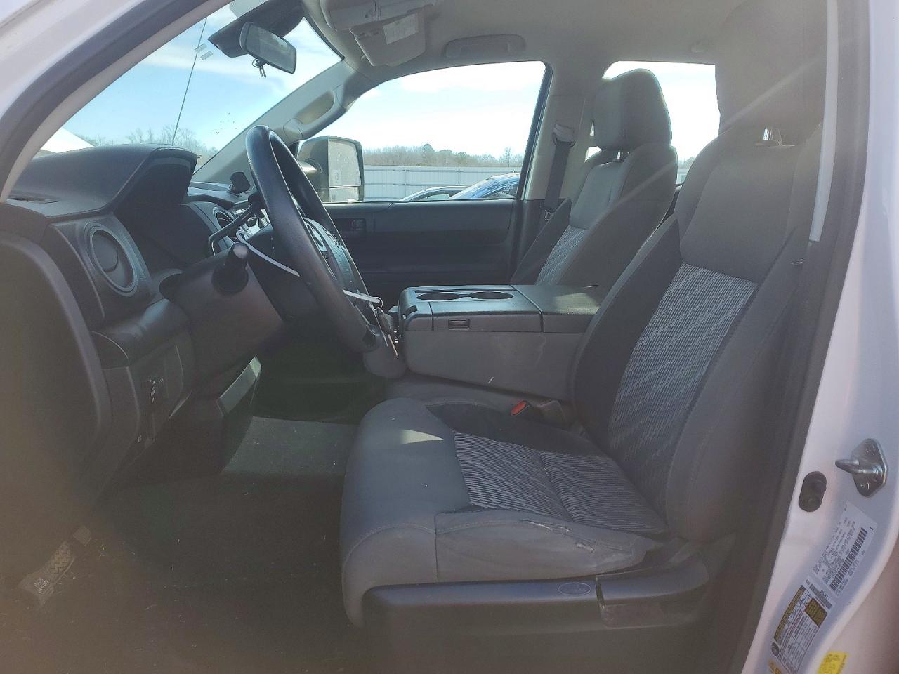 2018 TOYOTA TUNDRA DOUBLE CAB SR photo 7
