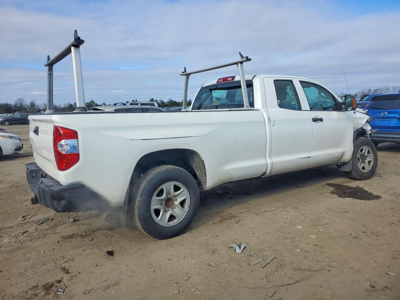2018 TOYOTA TUNDRA DOUBLE CAB SR photo 3