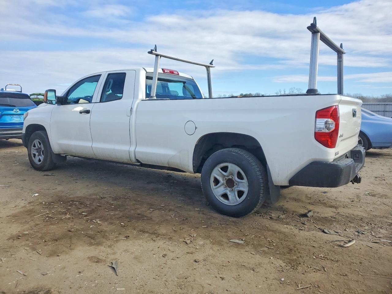 2018 TOYOTA TUNDRA DOUBLE CAB SR photo 2