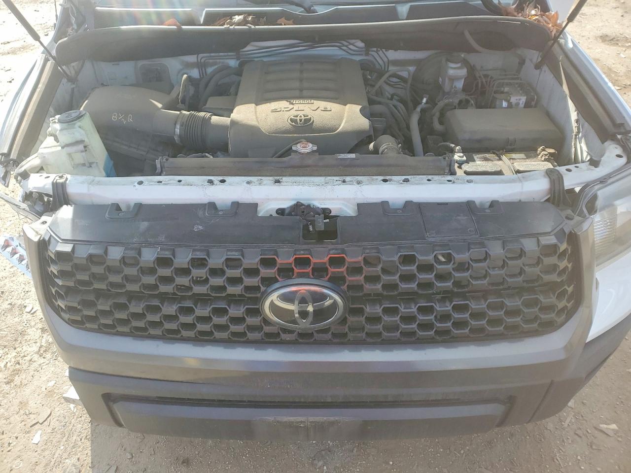 2018 TOYOTA TUNDRA DOUBLE CAB SR photo 11