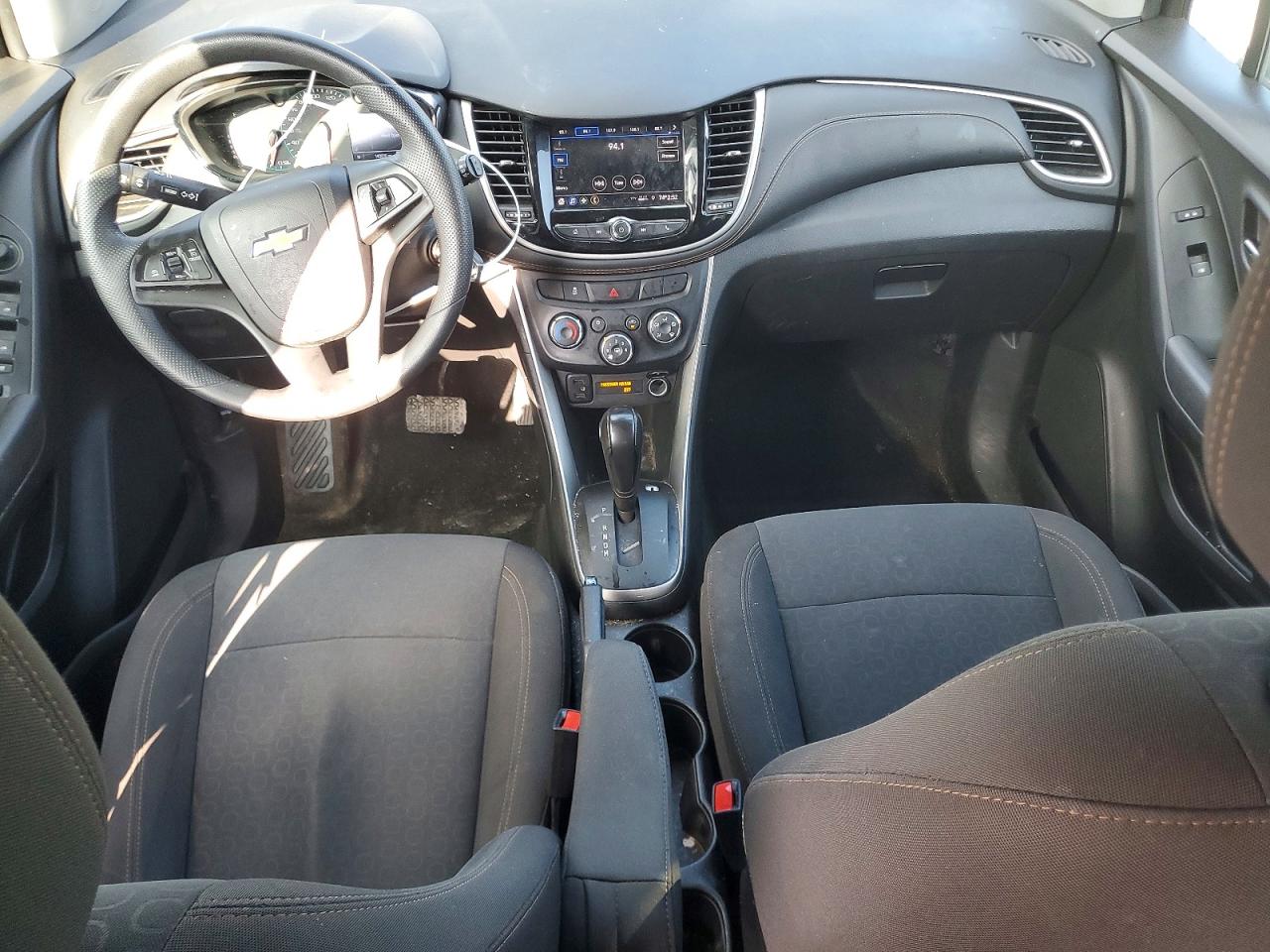 2020 CHEVROLET TRAX LS photo 8