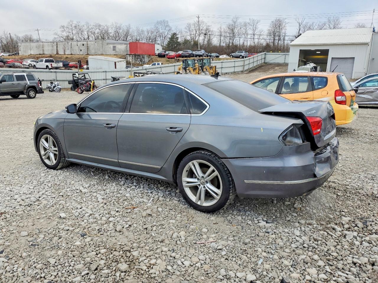 2015 VOLKSWAGEN PASSAT SE photo 2
