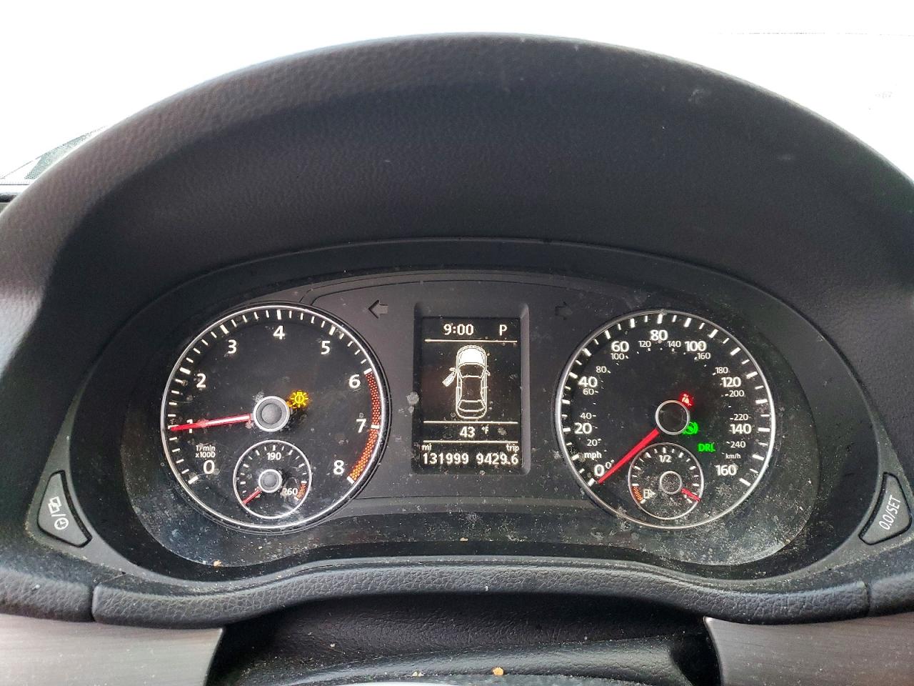 2015 VOLKSWAGEN PASSAT SE photo 9