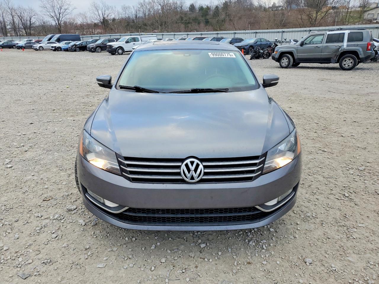2015 VOLKSWAGEN PASSAT SE photo 5