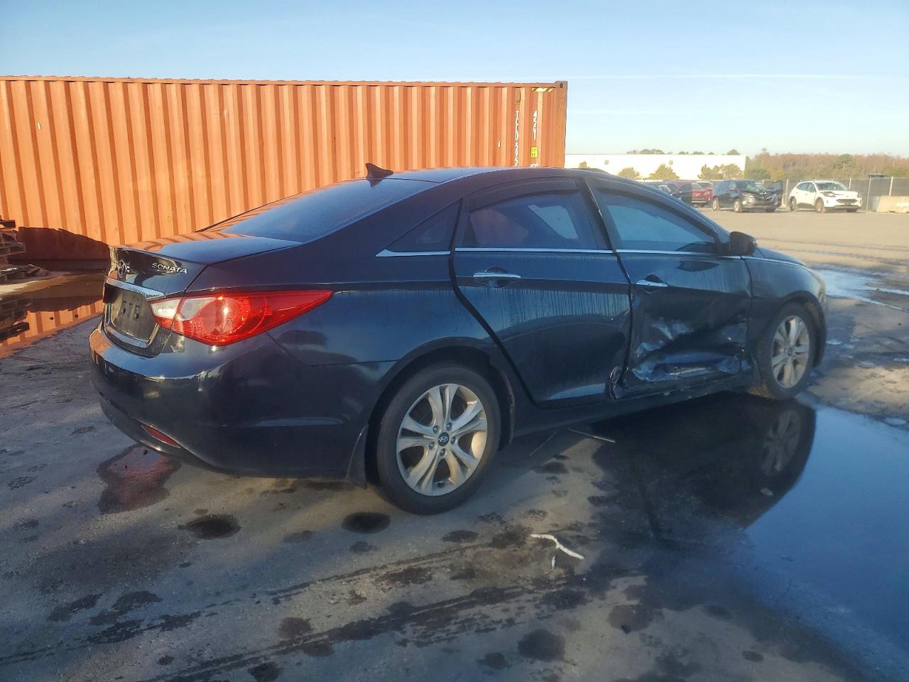 2011 HYUNDAI SONATA SE photo 5