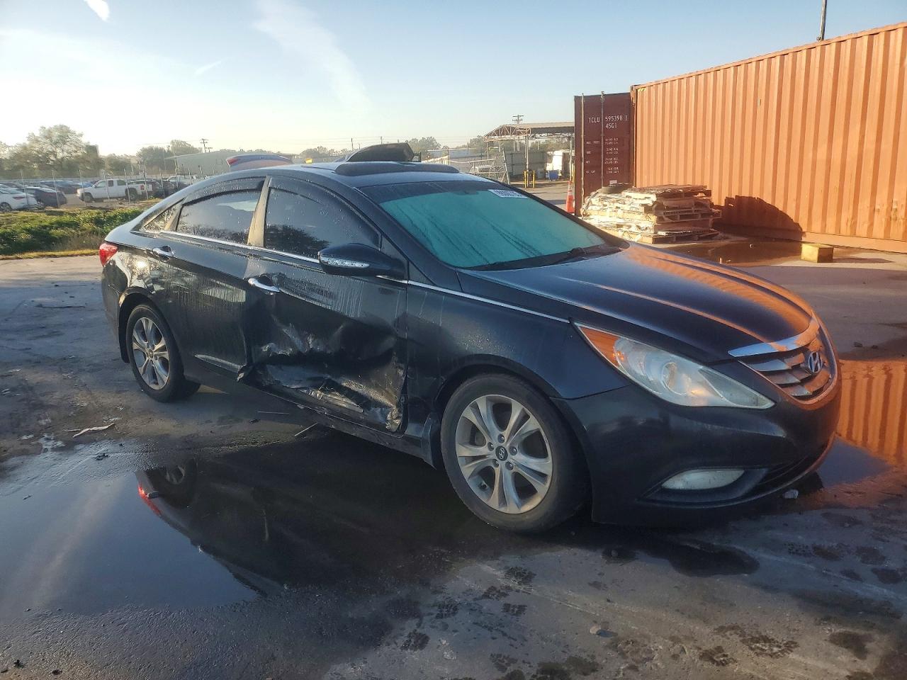 2011 HYUNDAI SONATA SE photo 7