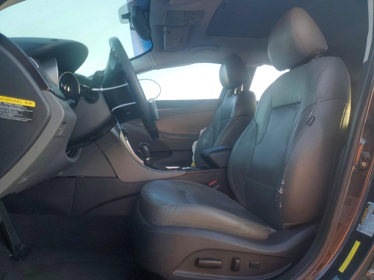 2011 HYUNDAI SONATA SE photo 13