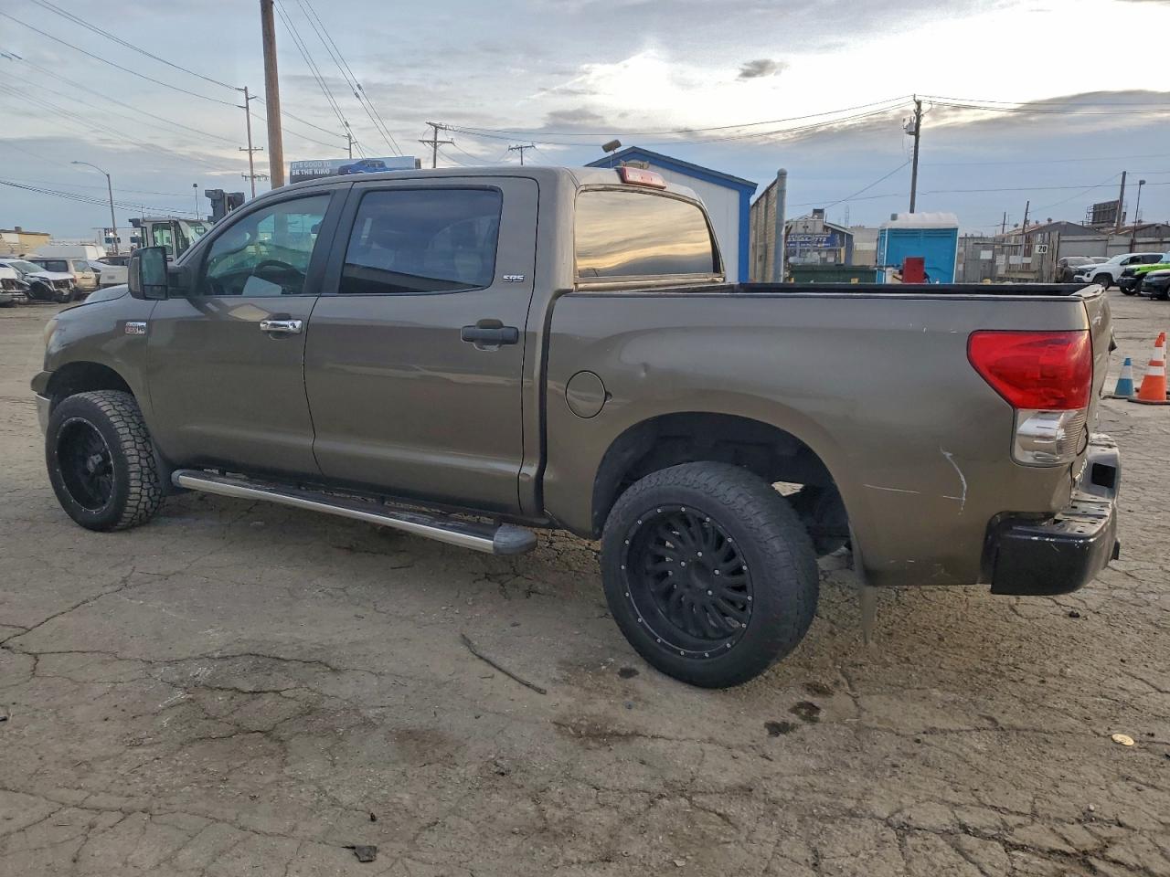2007 TOYOTA TUNDRA CREWMAX SR5 photo 2