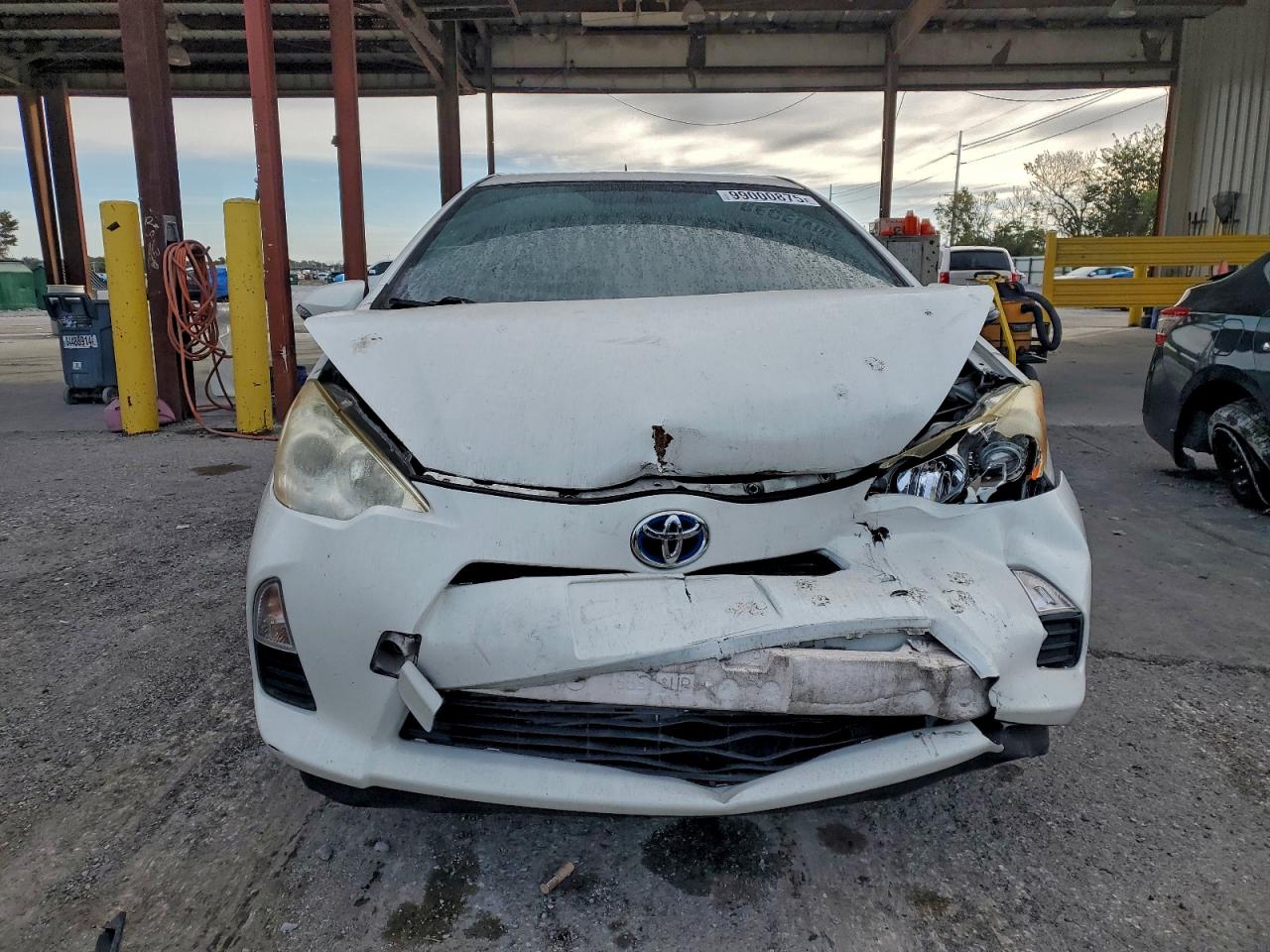 2013 TOYOTA PRIUS C photo 9