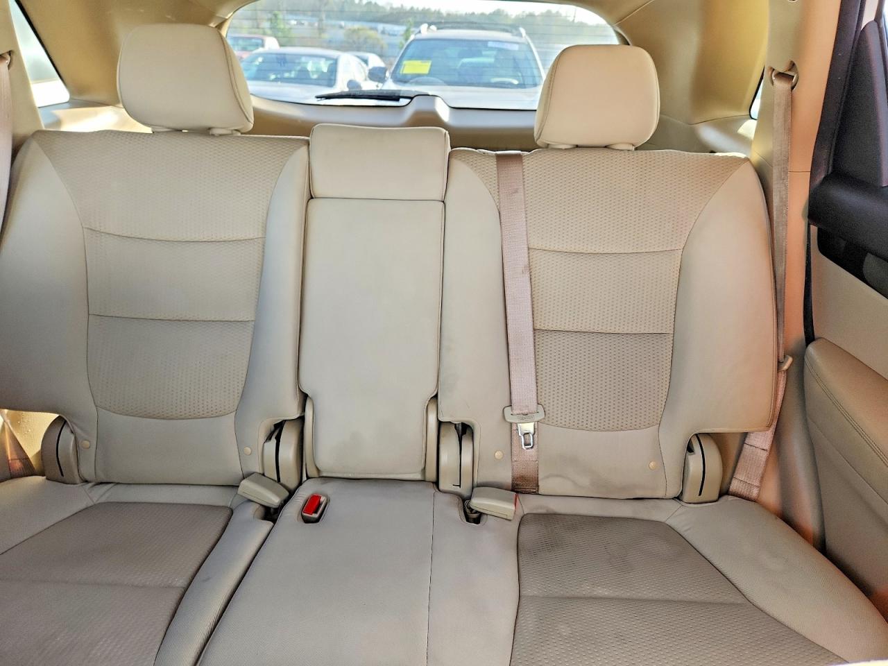 2011 KIA SORENTO BASE photo 10
