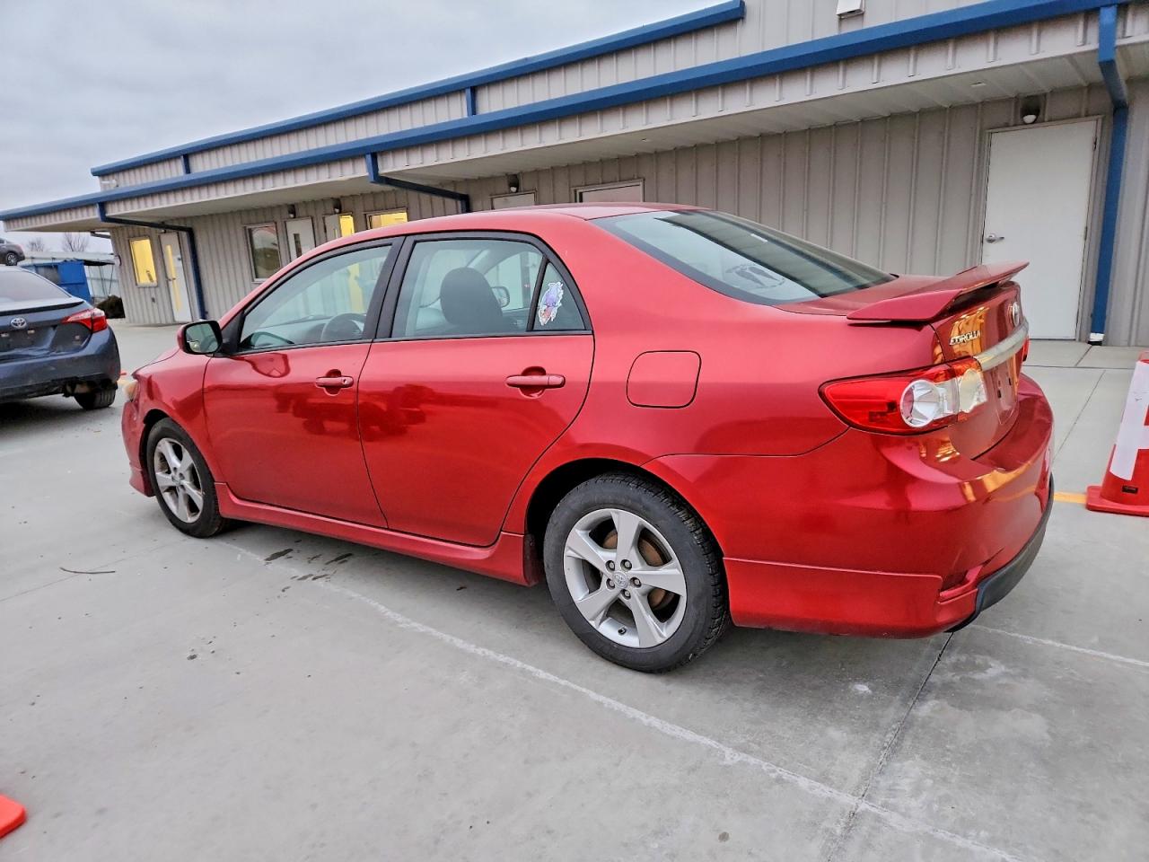 2012 TOYOTA COROLLA BASE photo 3