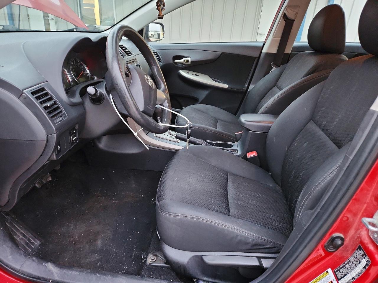 2012 TOYOTA COROLLA BASE photo 13