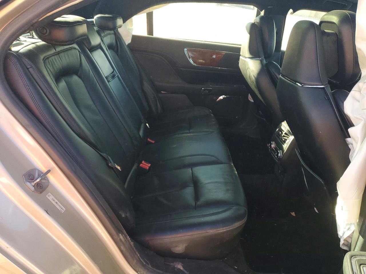 2017 LINCOLN CONTINENTAL RESERVE photo 19