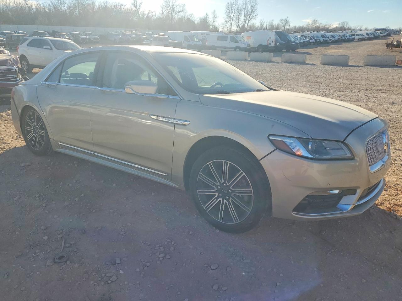 2017 LINCOLN CONTINENTAL RESERVE photo 7