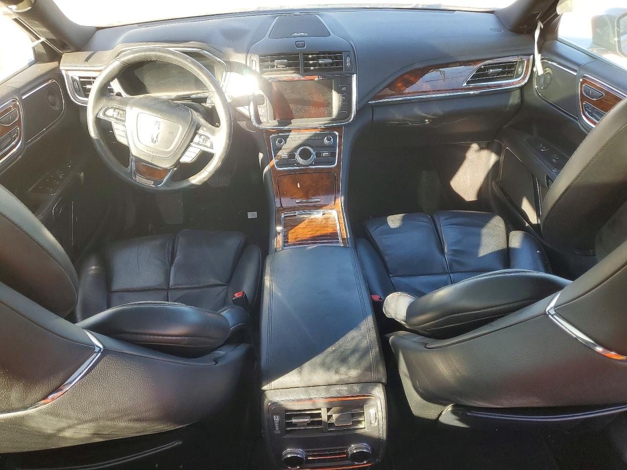 2017 LINCOLN CONTINENTAL RESERVE photo 15