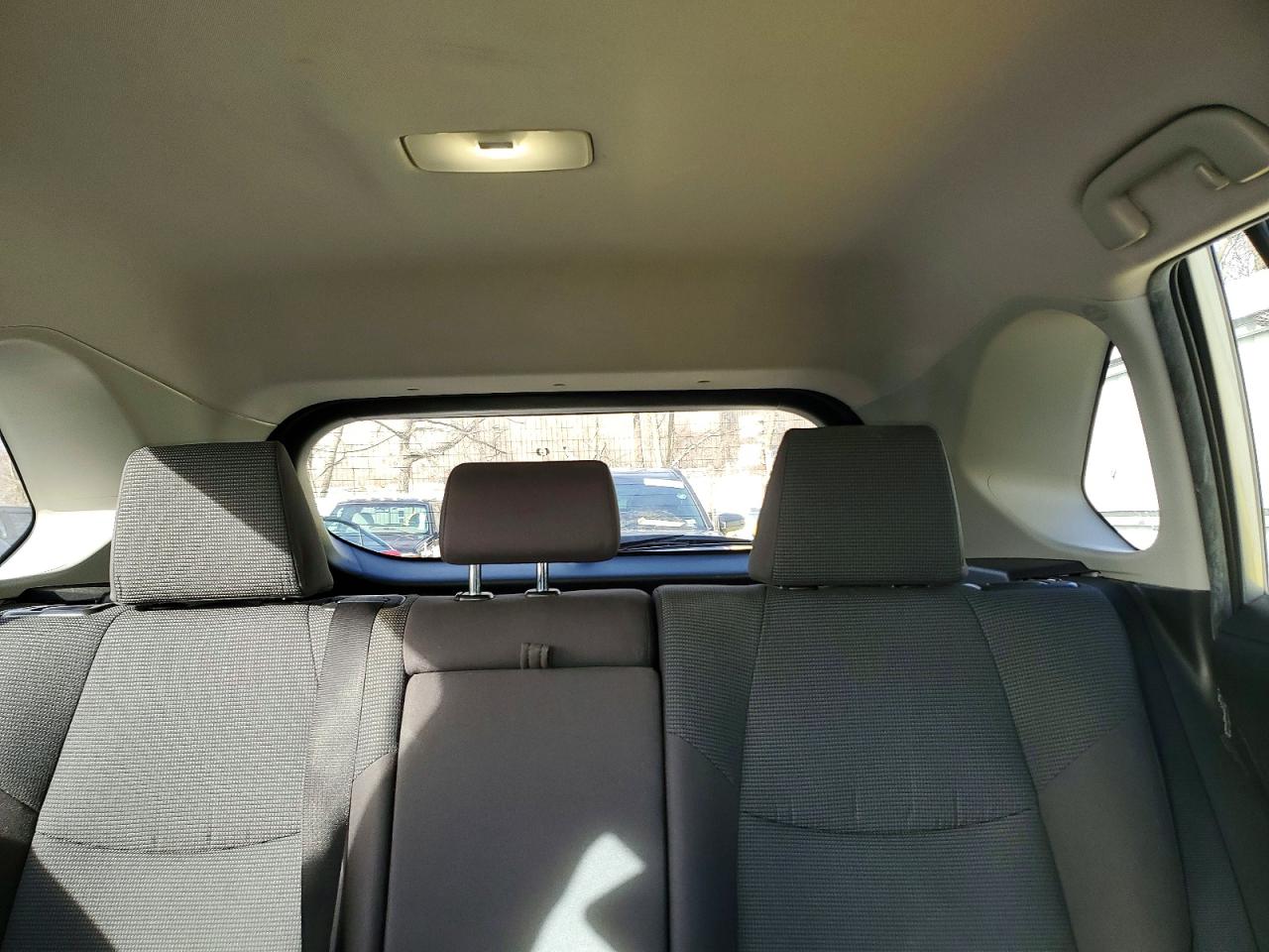 2022 TOYOTA RAV4 LE photo 10