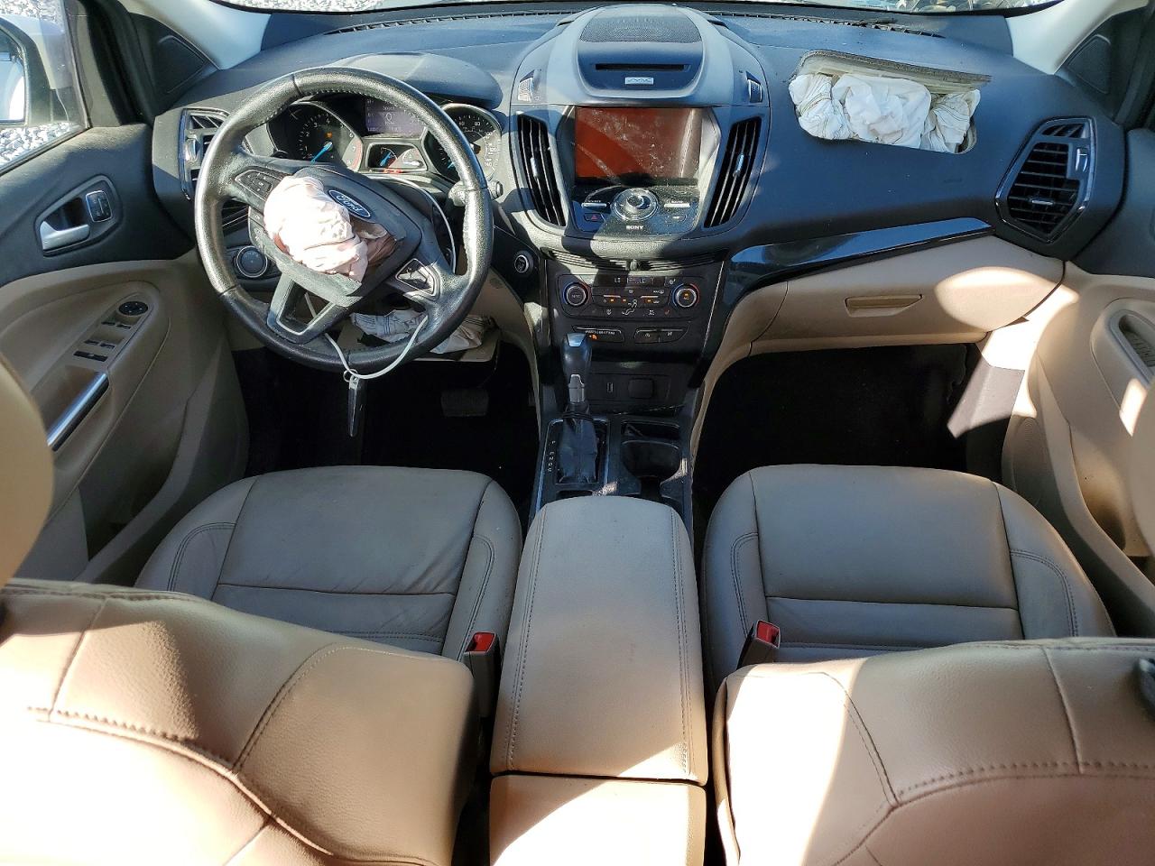 2017 FORD ESCAPE TITANIUM photo 8