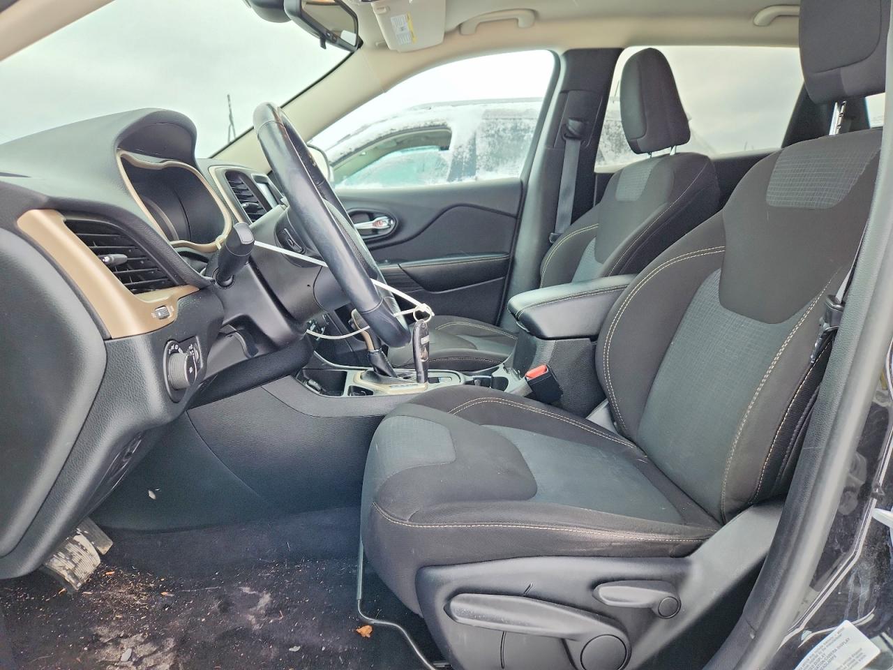 2016 JEEP CHEROKEE LATITUDE photo 7
