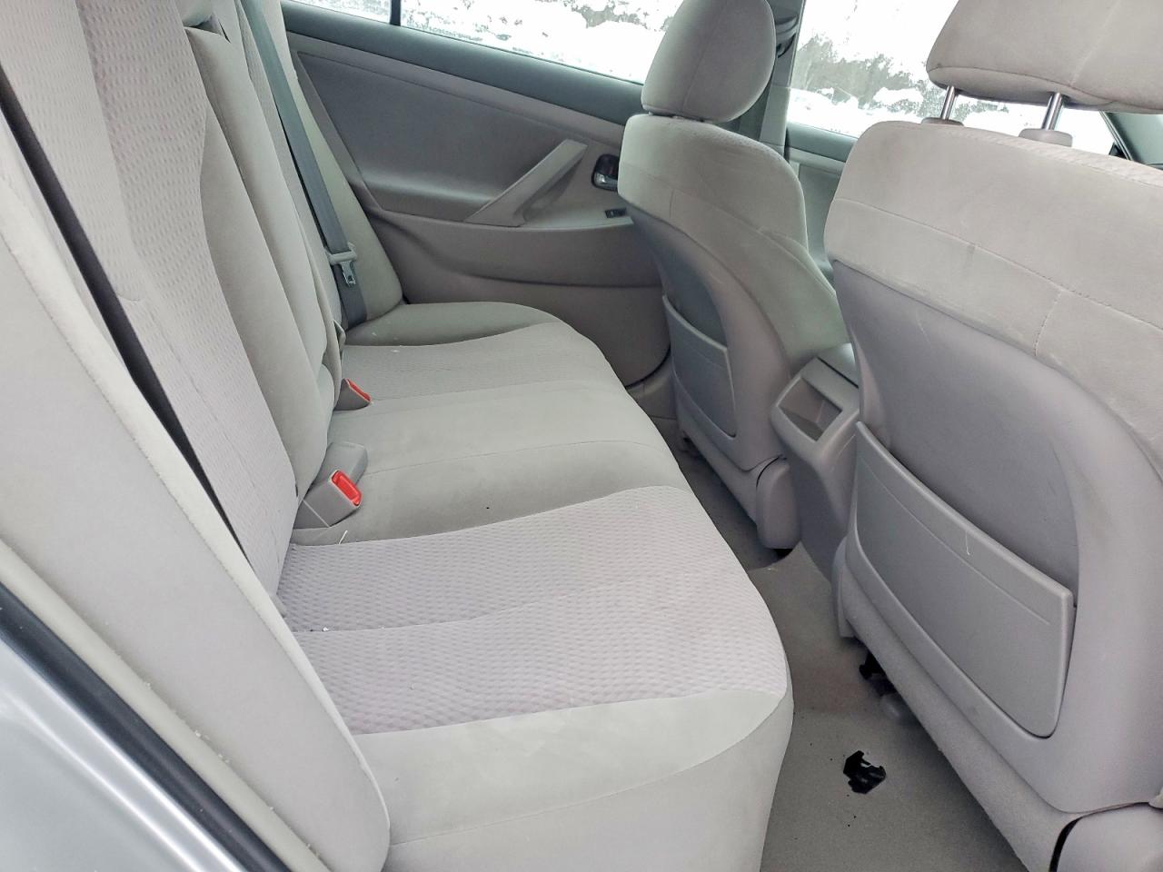 2010 TOYOTA CAMRY BASE photo 10