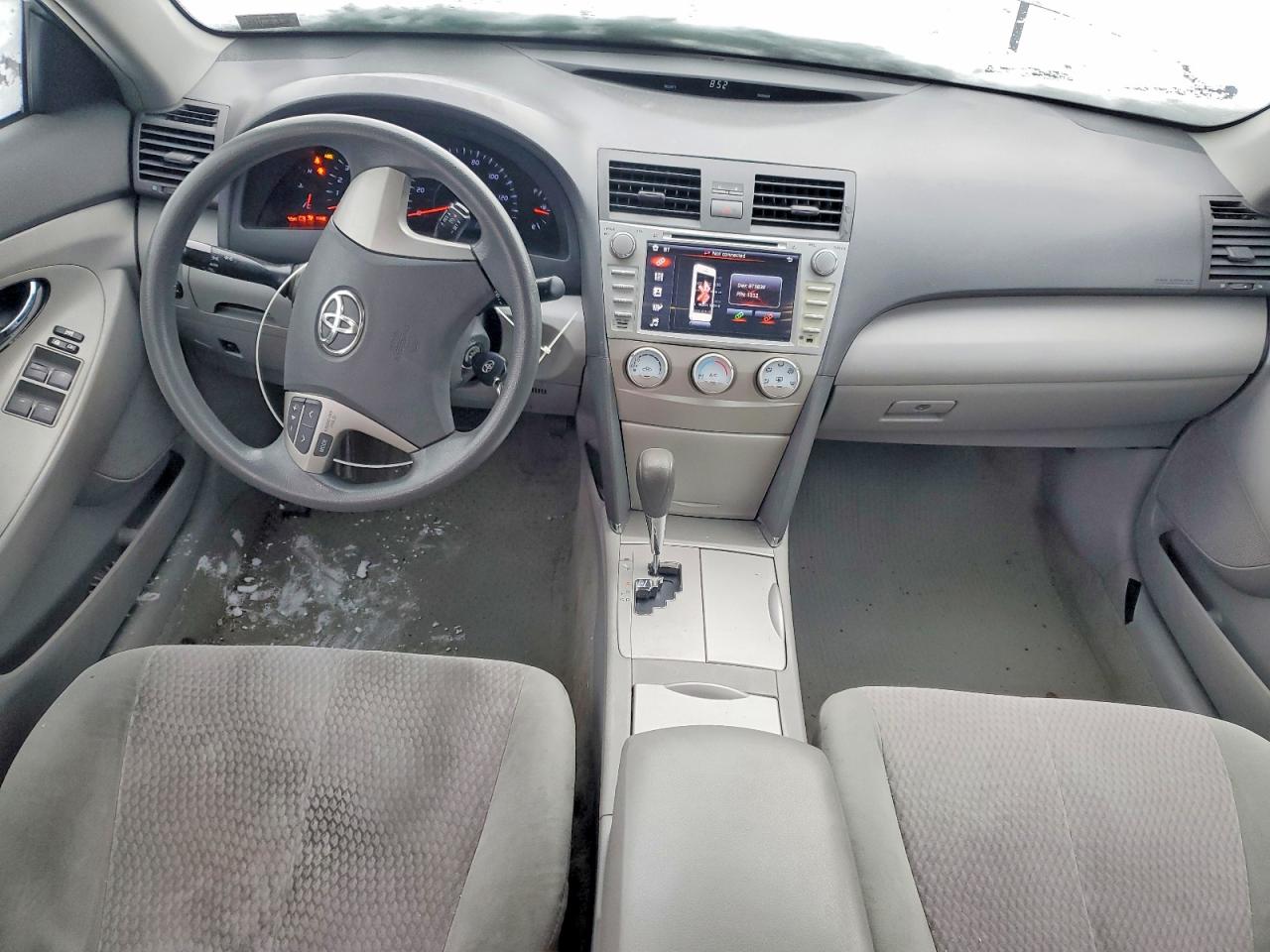 2010 TOYOTA CAMRY BASE photo 8