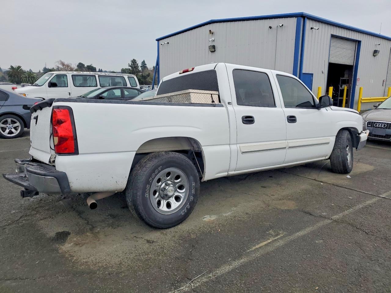2007 CHEVROLET SILVERADO C1500 CLASSIC CREW CAB photo 7