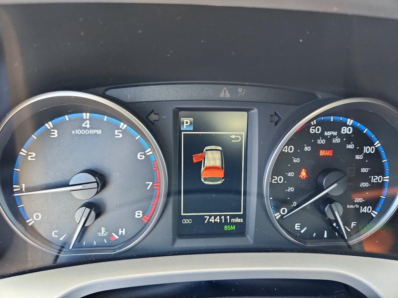 2018 TOYOTA RAV4 XLE photo 9