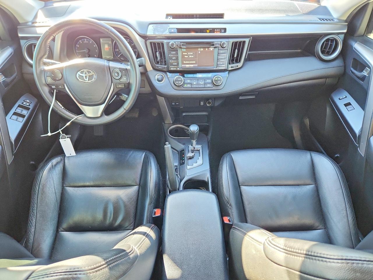 2018 TOYOTA RAV4 XLE photo 8
