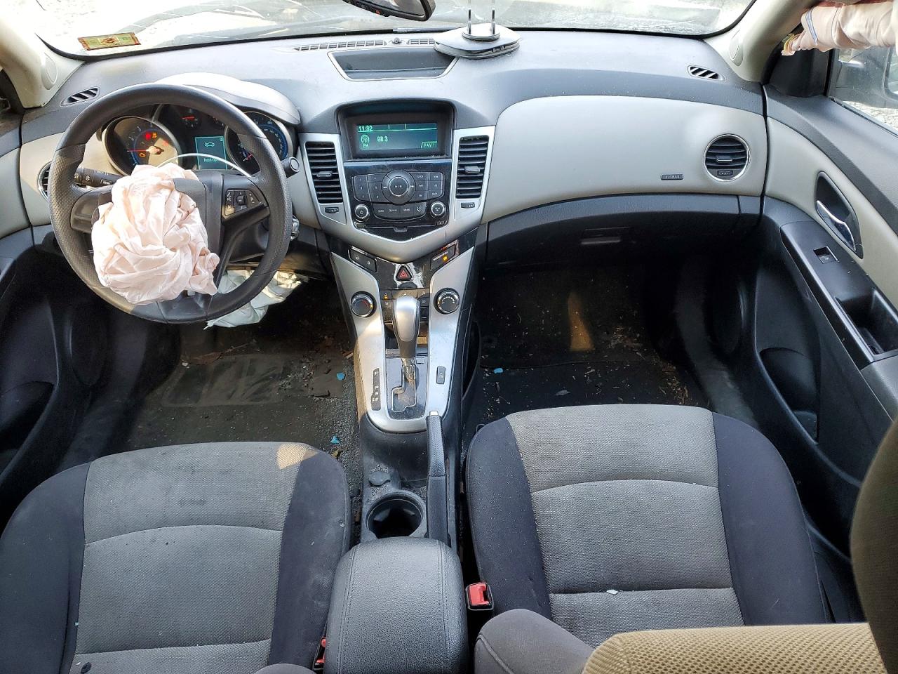 2014 CHEVROLET CRUZE LS photo 8