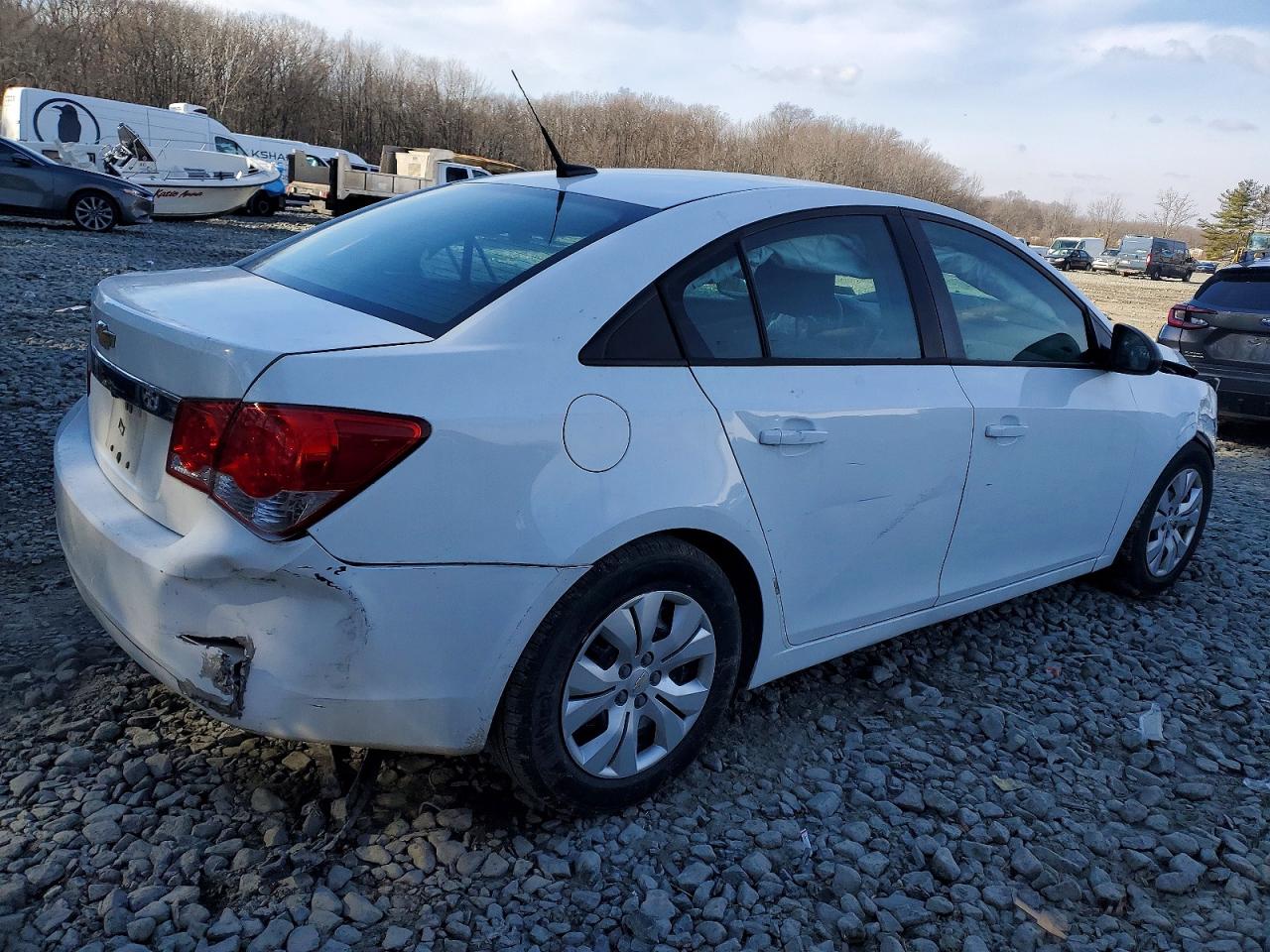 2014 CHEVROLET CRUZE LS photo 3