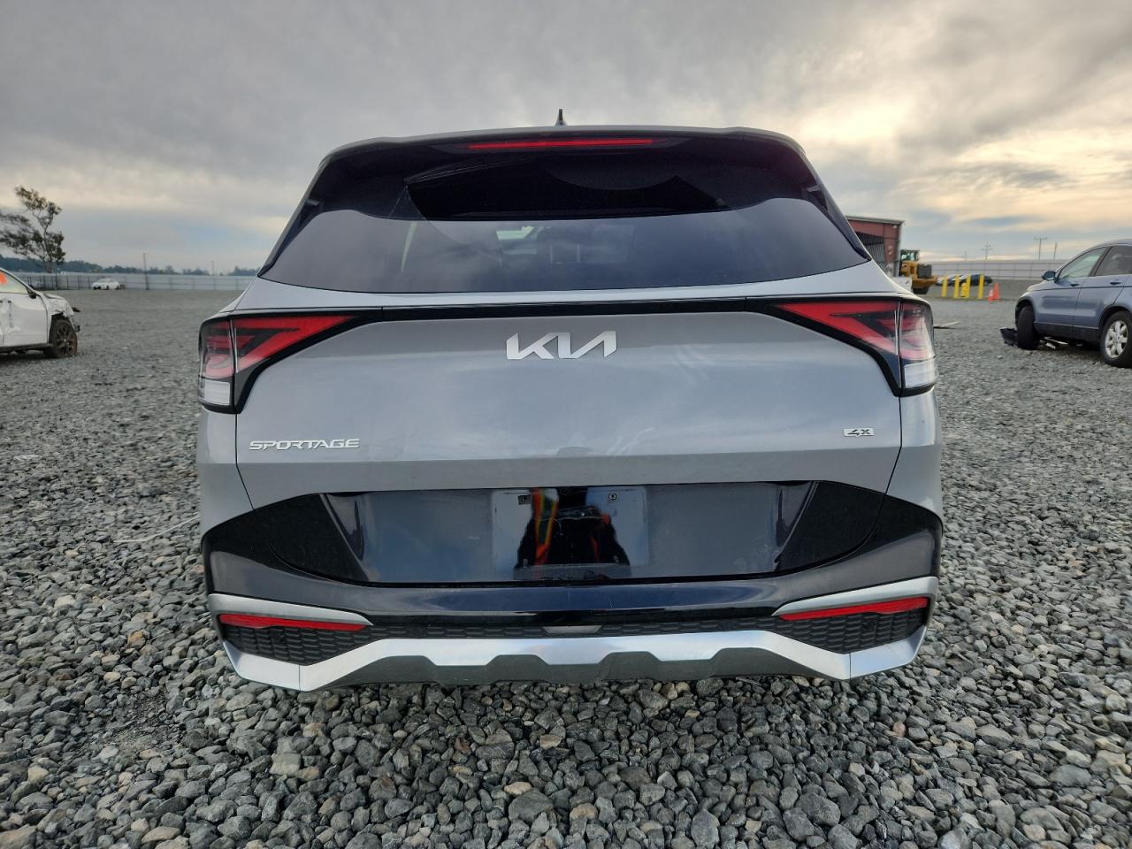 2025 KIA SPORTAGE SX PRESTIGE photo 6