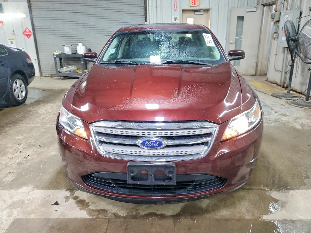 2012 FORD TAURUS SEL photo 5