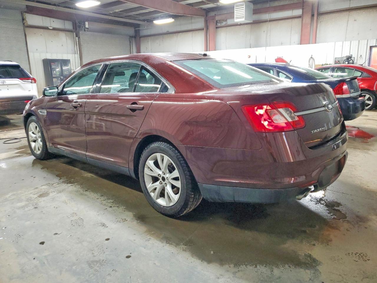 2012 FORD TAURUS SEL photo 2