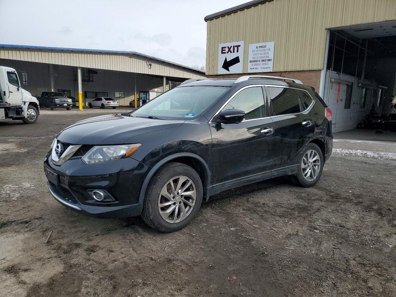 2014 NISSAN ROGUE