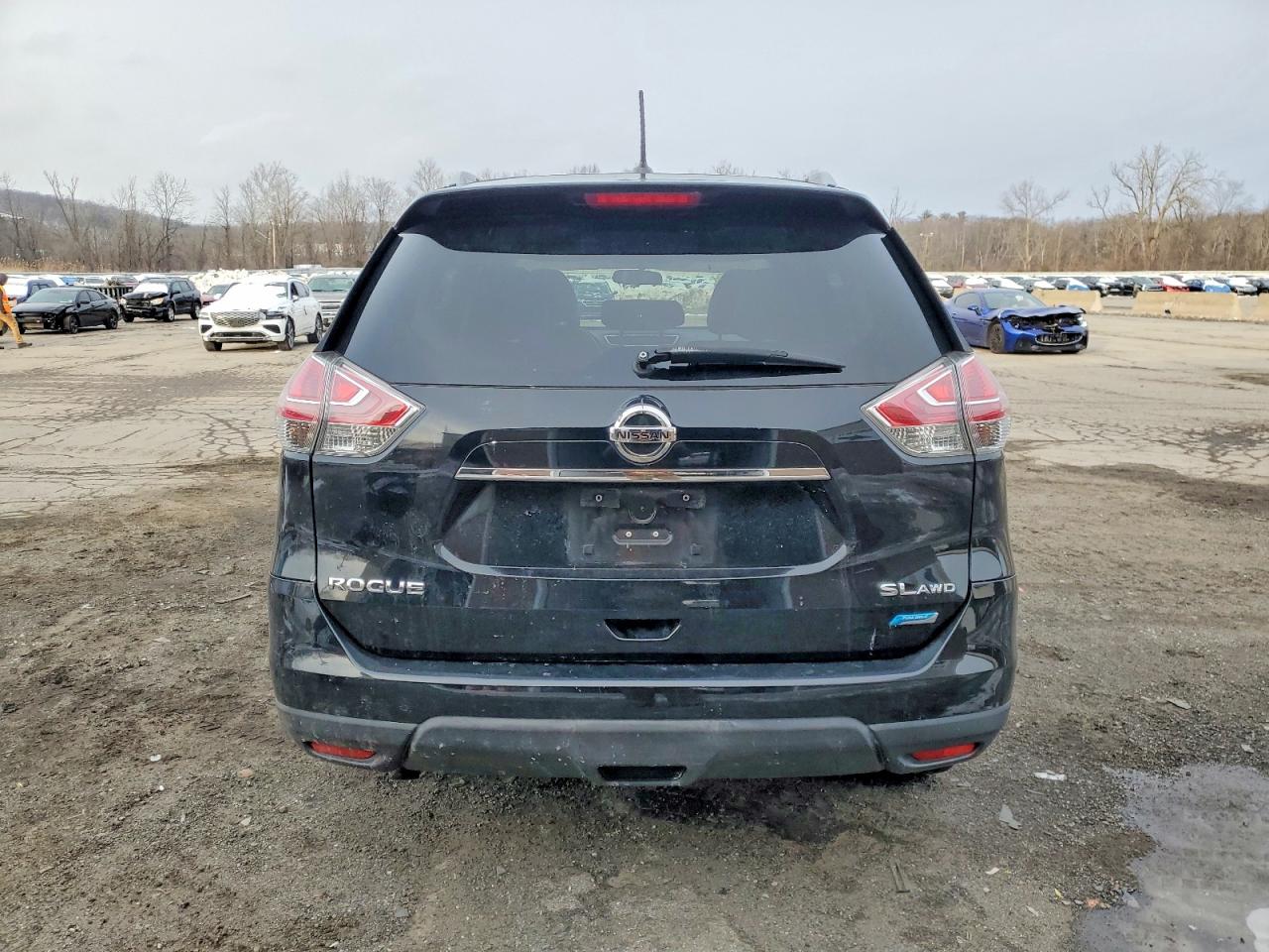 2014 NISSAN ROGUE S photo 11