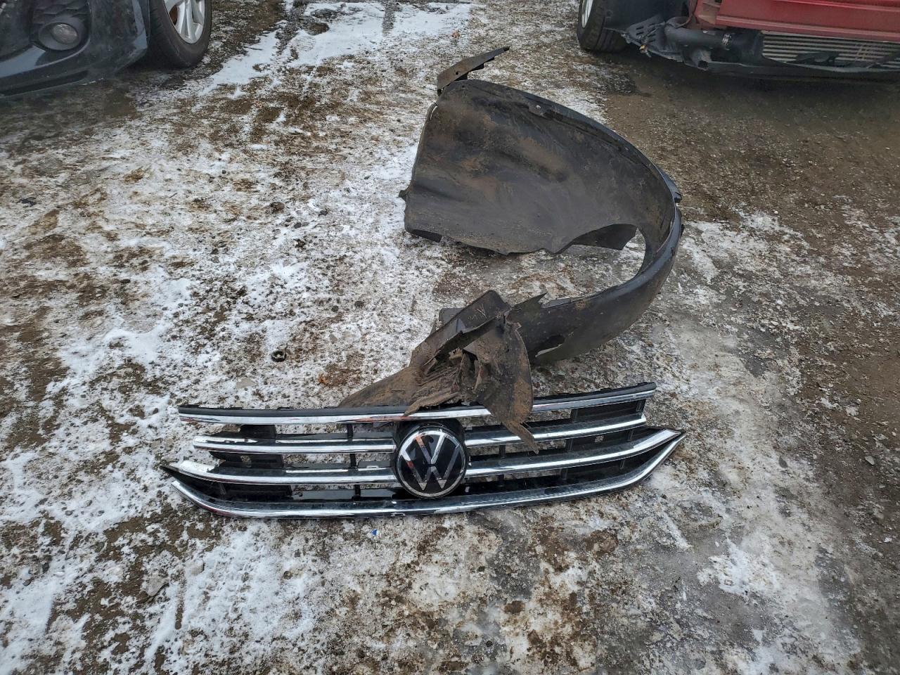 2024 VOLKSWAGEN TIGUAN WOLFSBURG photo 12