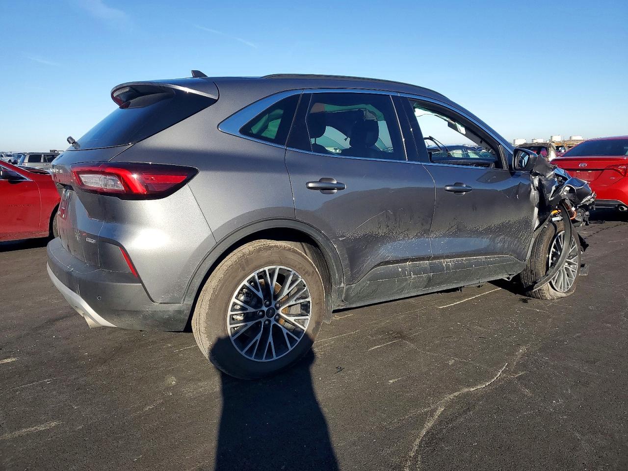2025 FORD ESCAPE photo 5