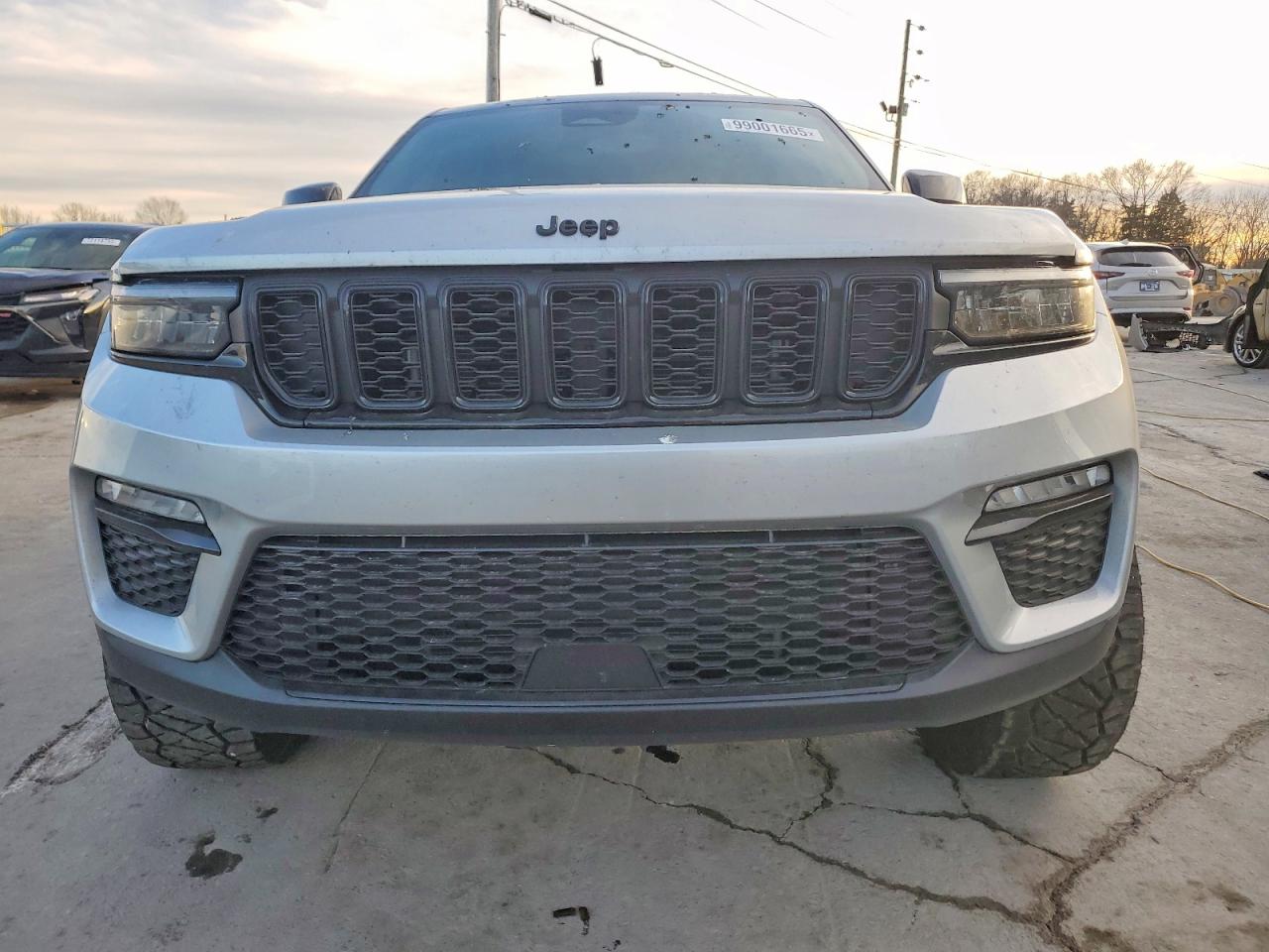 2024 JEEP GRAND CHEROKEE LAREDO photo 5