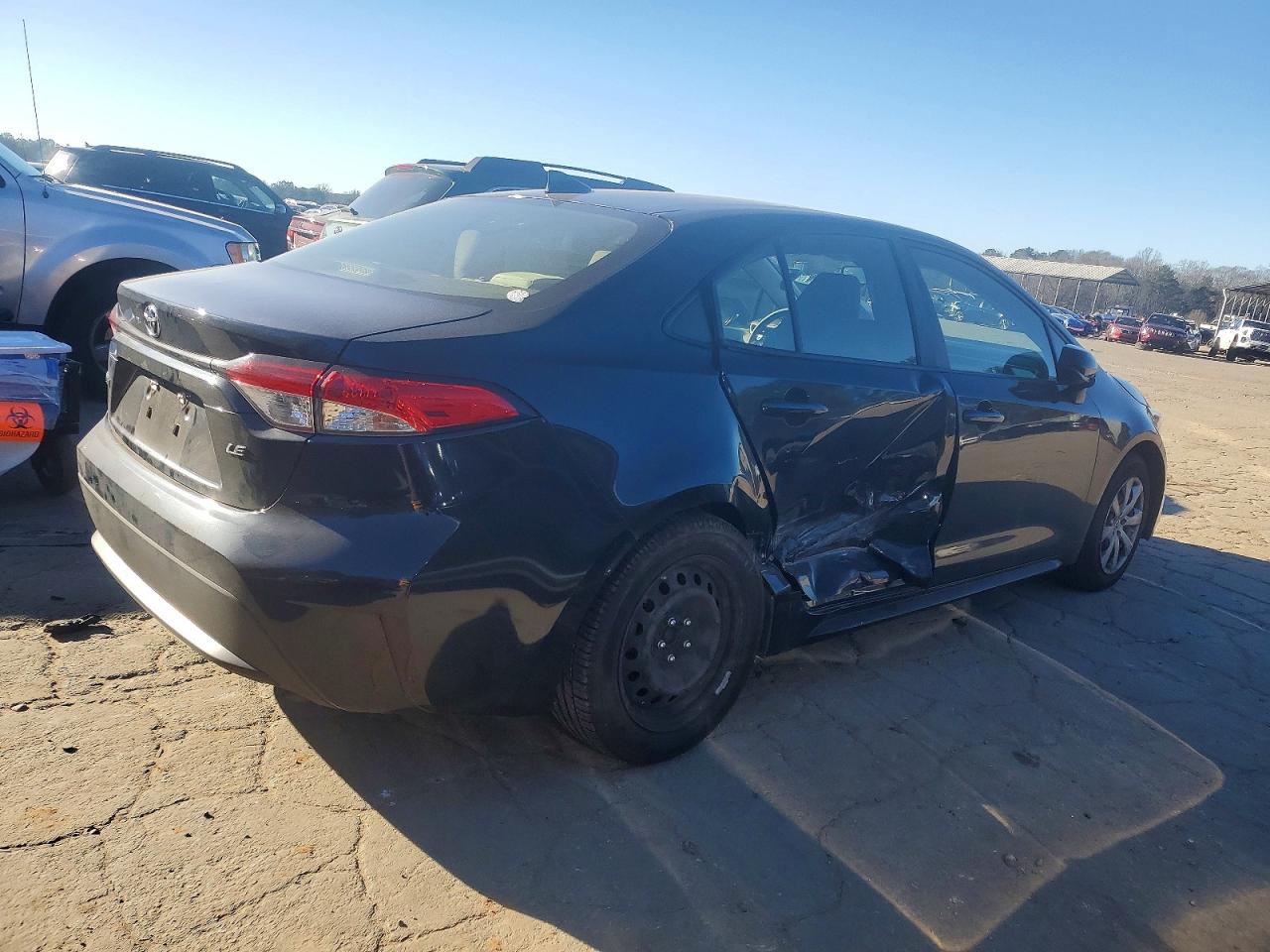 2021 TOYOTA COROLLA LE photo 5
