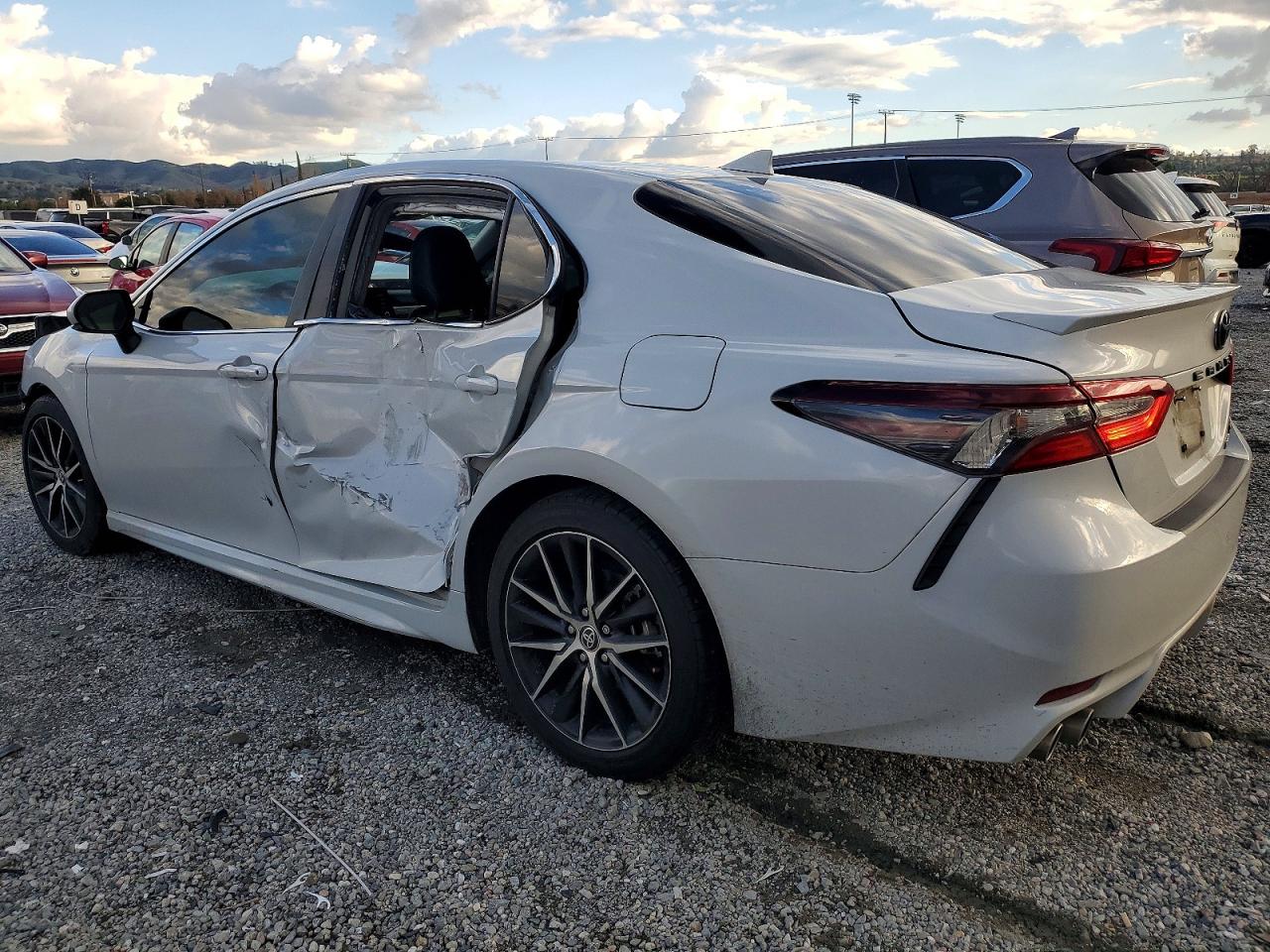 2022 TOYOTA CAMRY NIGHT SHADE photo 3