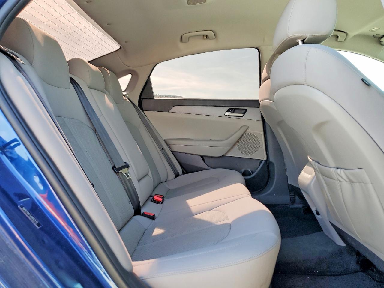 2018 HYUNDAI SONATA SE photo 10